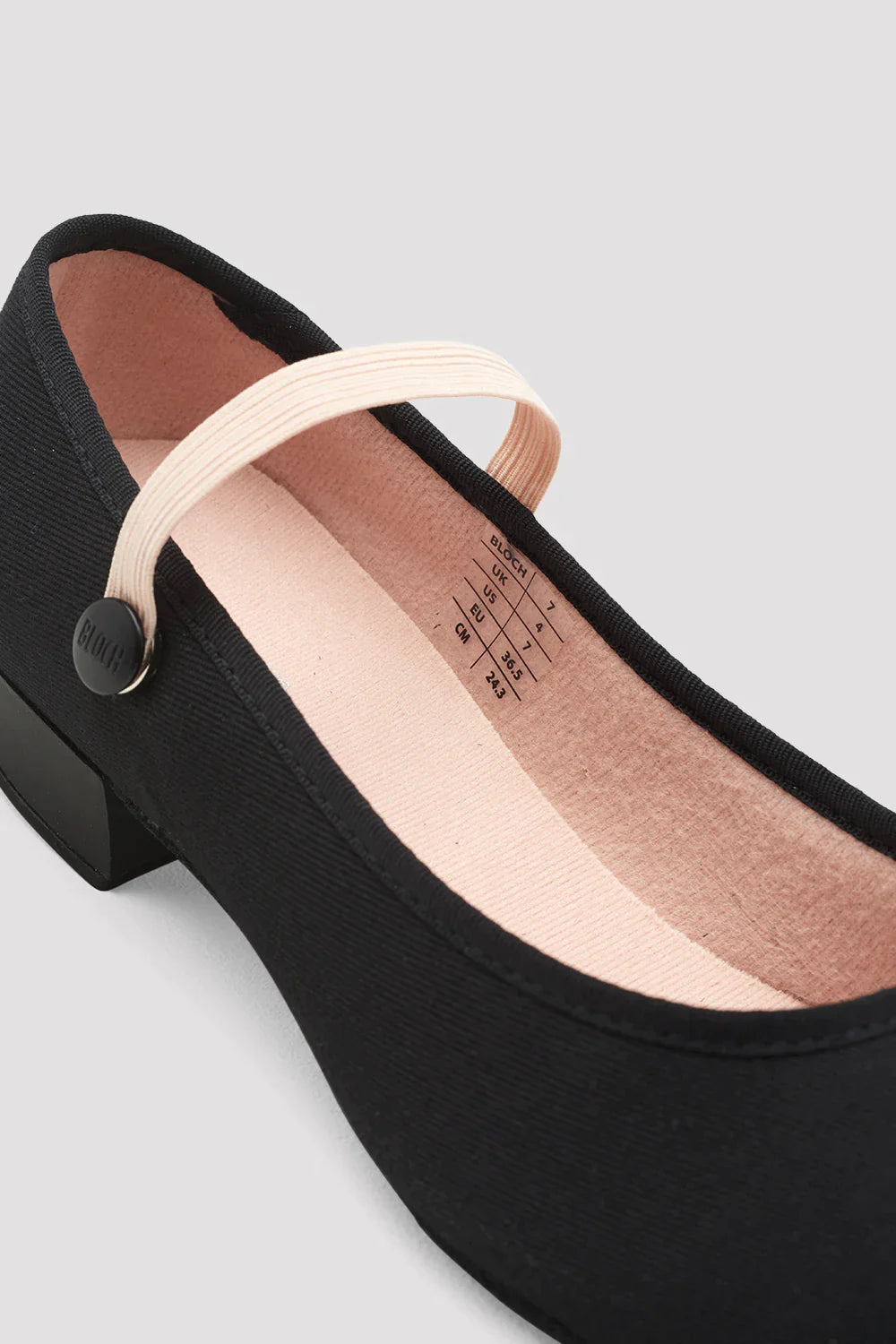 BLOCH ACCENT Adult Low Heel Character Shoe